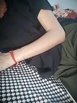 Snapshot of Sexey-Puja chatting on September 30, 4:34 pm Sexey-Puja online show from September 30, 4:34 pm