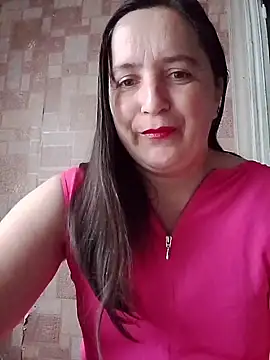 Snapshot of EvelinCutex chatting on June 3, 6:27 am EvelinCutex online show from June 3, 6:27 am