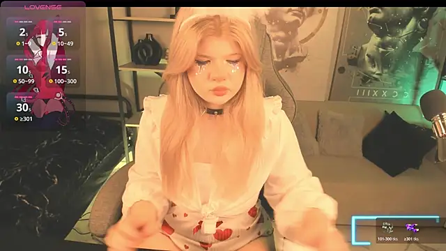 LilithNelson online show from October 31, 9:27 pm