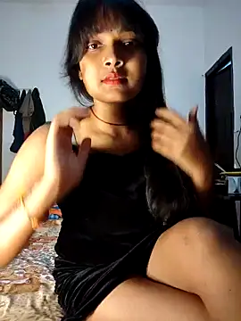 RAYI Queen 2 online show from October 19, 6:52 pm