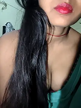 RAYI Queen 2 online show from November 9, 8:45 am