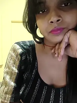 RAYI Queen 2 online show from November 9, 8:51 pm