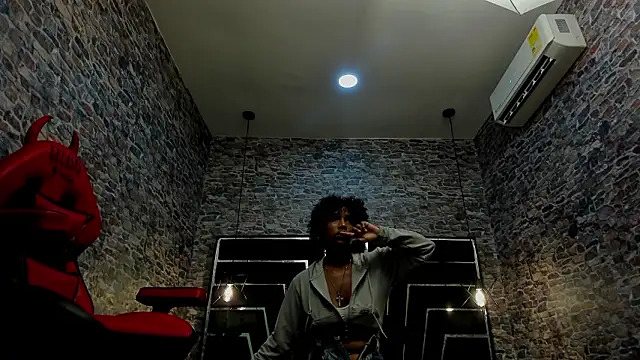 WILD FIREE  online show from February 24, 7:12 pm