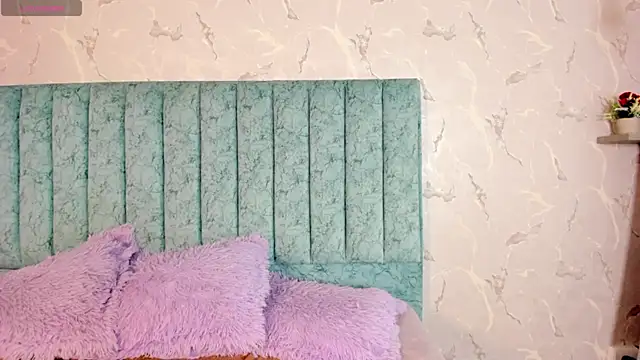 Saya Amaretto1 online show from October 3, 8:44 am