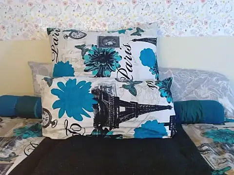 Snapshot of AfricanDoll15 chatting on October 9, 8:07 pm AfricanDoll15 online show from October 9, 8:07 pm