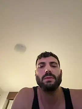 Snapshot of Simon-xx chatting on July 31, 12:10 am Simon-xx online show from July 31, 12:10 am