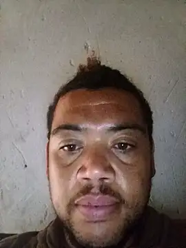 Snapshot of Craydon12 chatting on November 15, 9:06 am Craydon12 online show from November 15, 9:06 am