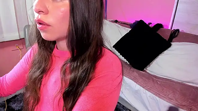 Keyla ruiz  online show from June 4, 7:42 pm