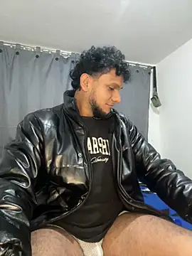 Snapshot of Kurtxxx22 chatting on May 10, 2:50 am Kurtxxx22 online show from May 10, 2:50 am