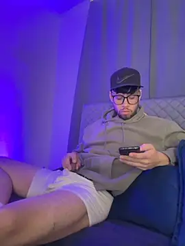 stalinhernandez online show from November 3, 5:25 pm