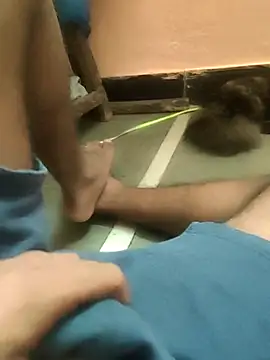 Snapshot of Xharmakesyoufeelorgasms chatting on February 16, 10:28 pm Xharmakesyoufeelorgasms online show from February 16, 10:28 pm