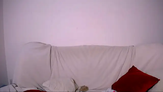 Snapshot of Charlotte_Colinss chatting on February 3, 6:40 am Charlotte Colinss online show from February 3, 6:40 am