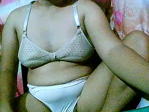 Snapshot of hotmom_pinay chatting on October 20, 4:29 pm hotmom pinay online show from October 20, 4:29 pm