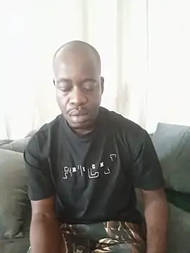 Snapshot of WaiterZim chatting on July 7, 7:09 am WaiterZim online show from July 7, 7:09 am