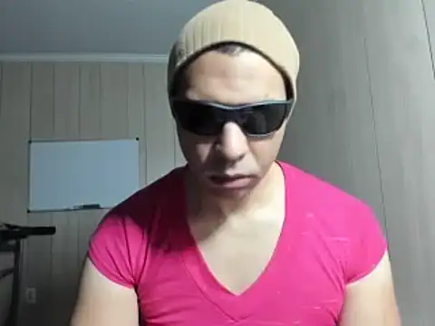 NaturalBeautyQueen online show from October 26, 9:15 am