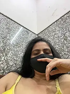 SashaPatel online show from June 4, 2:45 pm