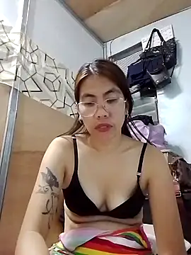 Snapshot of Deliciousgirl14 chatting on October 10, 7:13 pm Deliciousgirl14 online show from October 10, 7:13 pm