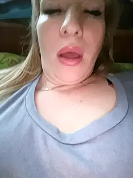 Snapshot of babyjessi chatting on February 3, 2:33 pm babyjessi online show from February 3, 2:33 pm