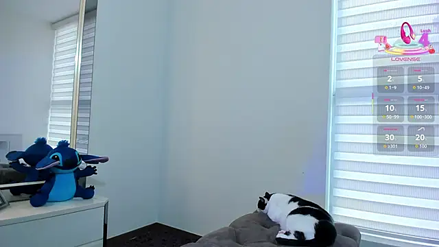 Michelle Ferrerr online show from September 23, 9:29 pm