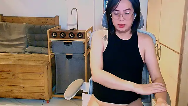 moriliciousxxx online show from November 20, 10:53 pm