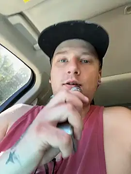 Snapshot of matty244 chatting on May 7, 10:37 pm matty244 online show from May 7, 10:37 pm