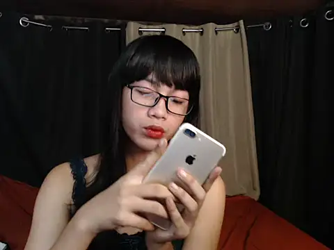 Snapshot of TefannyAngel chatting on October 8, 4:37 pm TefannyAngel online show from October 8, 4:37 pm