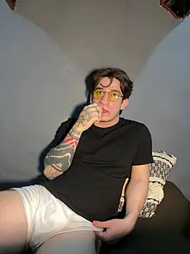 AteneoJr online show from April 4, 1:15 am