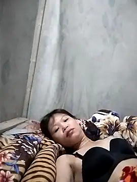 LinhNa999 online show from November 2, 1:19 am