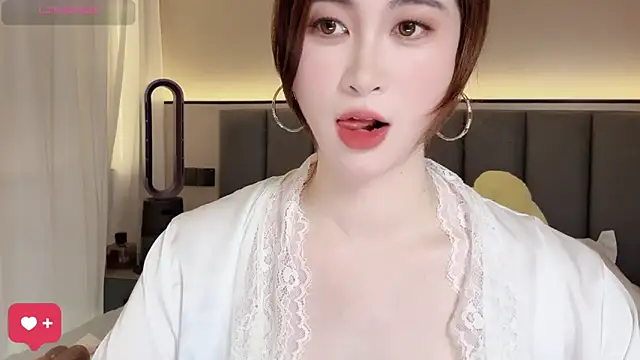 wuyueaini online show from April 19, 7:18 am