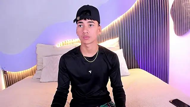 Dominic ghost online show from November 7, 4:01 am