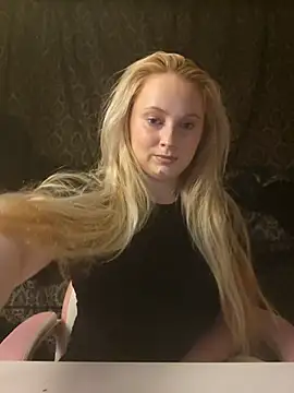 EmilyAngelUK online show from December 19, 11:23 pm