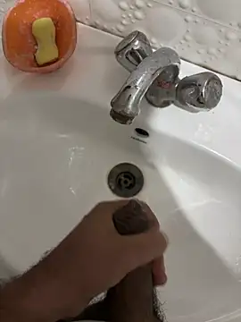 Snapshot of Hotguyforfun chatting on October 6, 12:02 pm Hotguyforfun online show from October 6, 12:02 pm