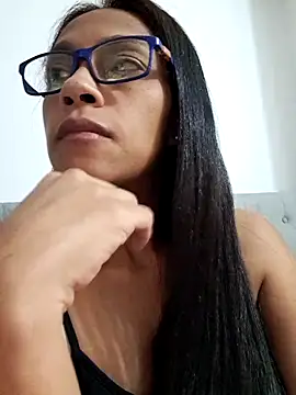 Snapshot of sarah_garcia_ chatting on June 6, 5:56 am sarah garcia online show from June 6, 5:56 am