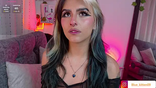 blue kitten online show from November 29, 4:37 am