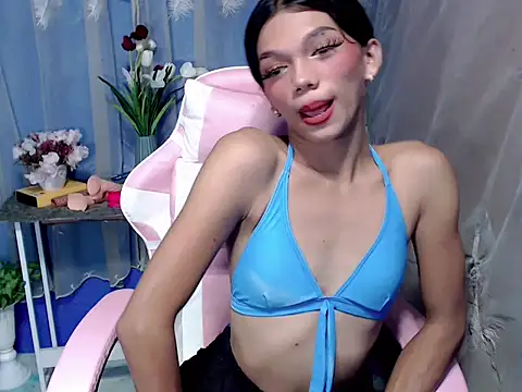 Snapshot of Slutty_Isabelle chatting on October 28, 5:11 am Slutty Isabelle online show from October 28, 5:11 am