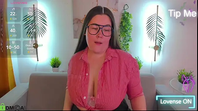 Tara Torres online show from November 7, 7:41 am