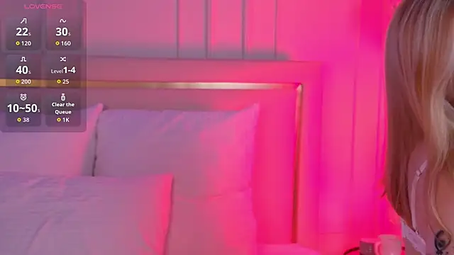 VelvetHell online show from October 5, 3:38 am