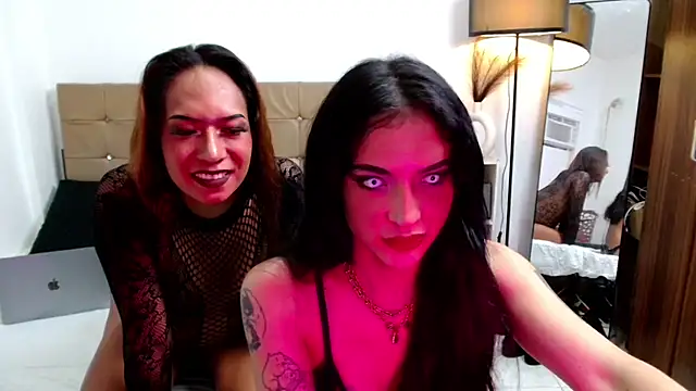 Snapshot of YourAsian_Cummer chatting on November 2, 5:59 pm YourAsian Cummer online show from November 2, 5:59 pm