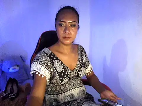 Snapshot of YourAsian_Cummer chatting on November 9, 1:20 pm YourAsian Cummer online show from November 9, 1:20 pm