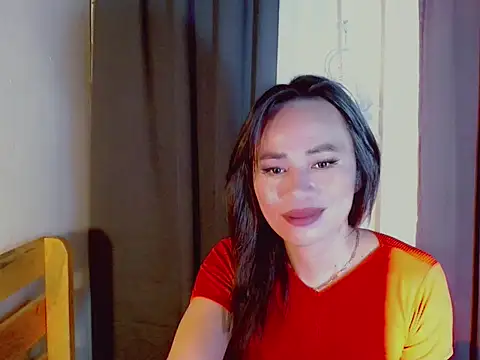 Snapshot of ursweet_yummy chatting on November 8, 12:33 am ursweet yummy online show from November 8, 12:33 am