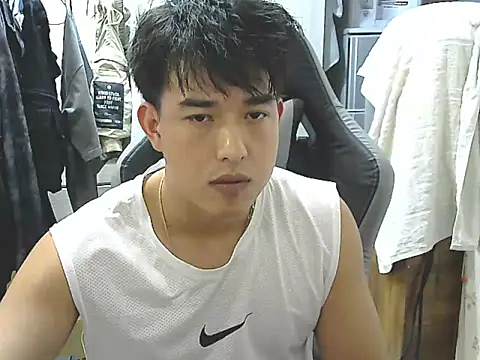 hunterXhan online show from November 11, 1:33 pm