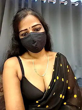 Snapshot of Misss-julli chatting on September 23, 5:43 am Misss-julli online show from September 23, 5:43 am