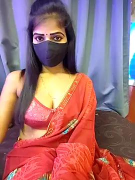 Snapshot of Misss-julli chatting on April 11, 7:02 am Misss-julli online show from April 11, 7:02 am