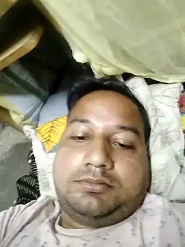 Snapshot of sumit_19 chatting on October 23, 12:54 am sumit 19 online show from October 23, 12:54 am