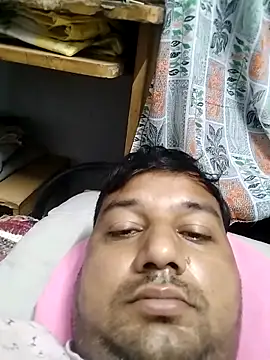 Snapshot of sumit_19 chatting on October 26, 10:25 pm sumit 19 online show from October 26, 10:25 pm