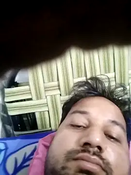 Snapshot of sumit_19 chatting on December 18, 11:00 pm sumit 19 online show from December 18, 11:00 pm