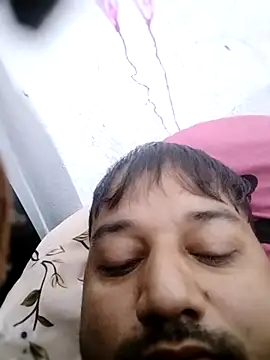 Snapshot of sumit_19 chatting on January 12, 9:53 pm sumit 19 online show from January 12, 9:53 pm