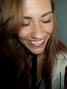 SlimBellaa online show from September 13, 11:15 pm