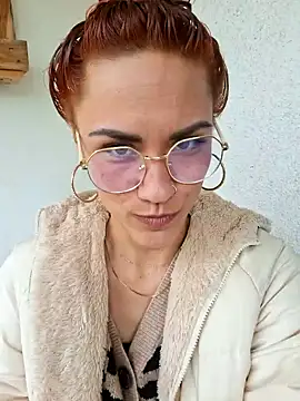 SlimBellaa online show from October 21, 11:11 am