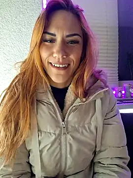 SlimBellaa online show from November 28, 9:17 pm